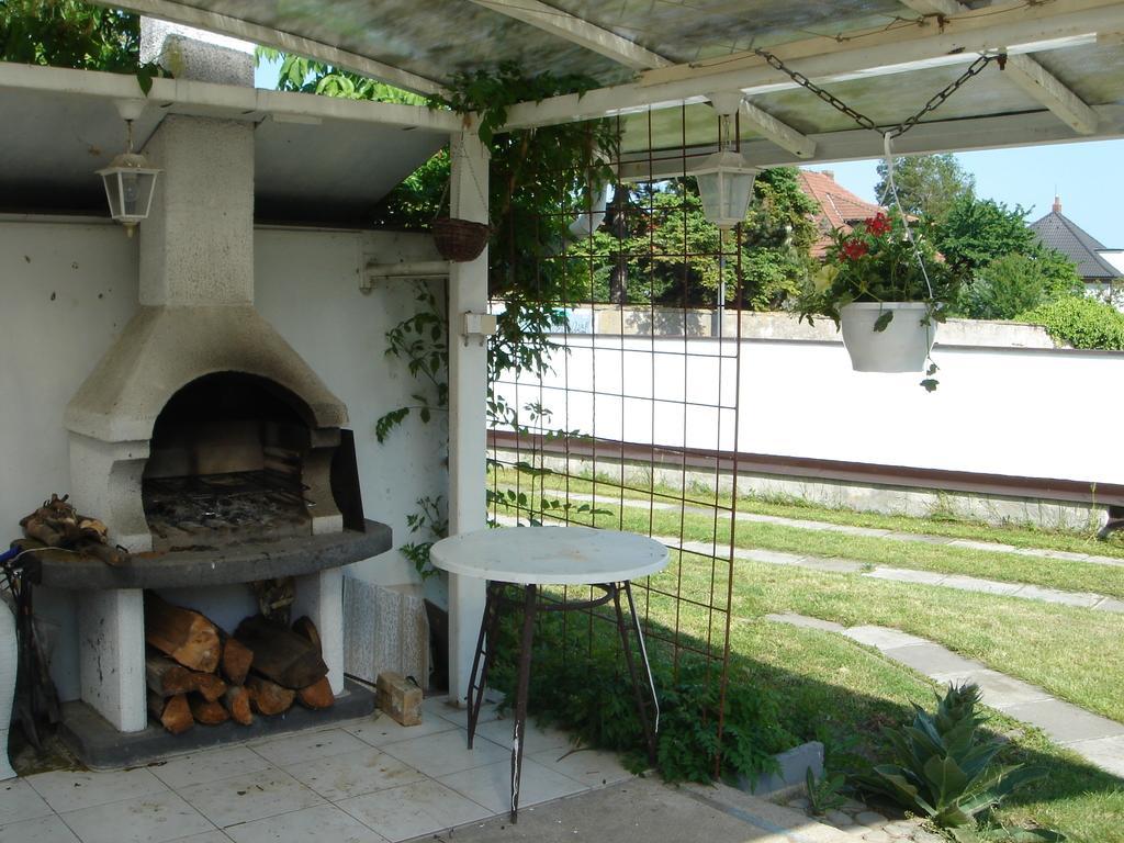 Apartamento Dům V Podzámčí Mělník Habitación foto